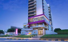 Quest Hotel Cikarang by ASTON